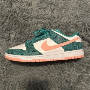 Dunk low washed teal snakeskin